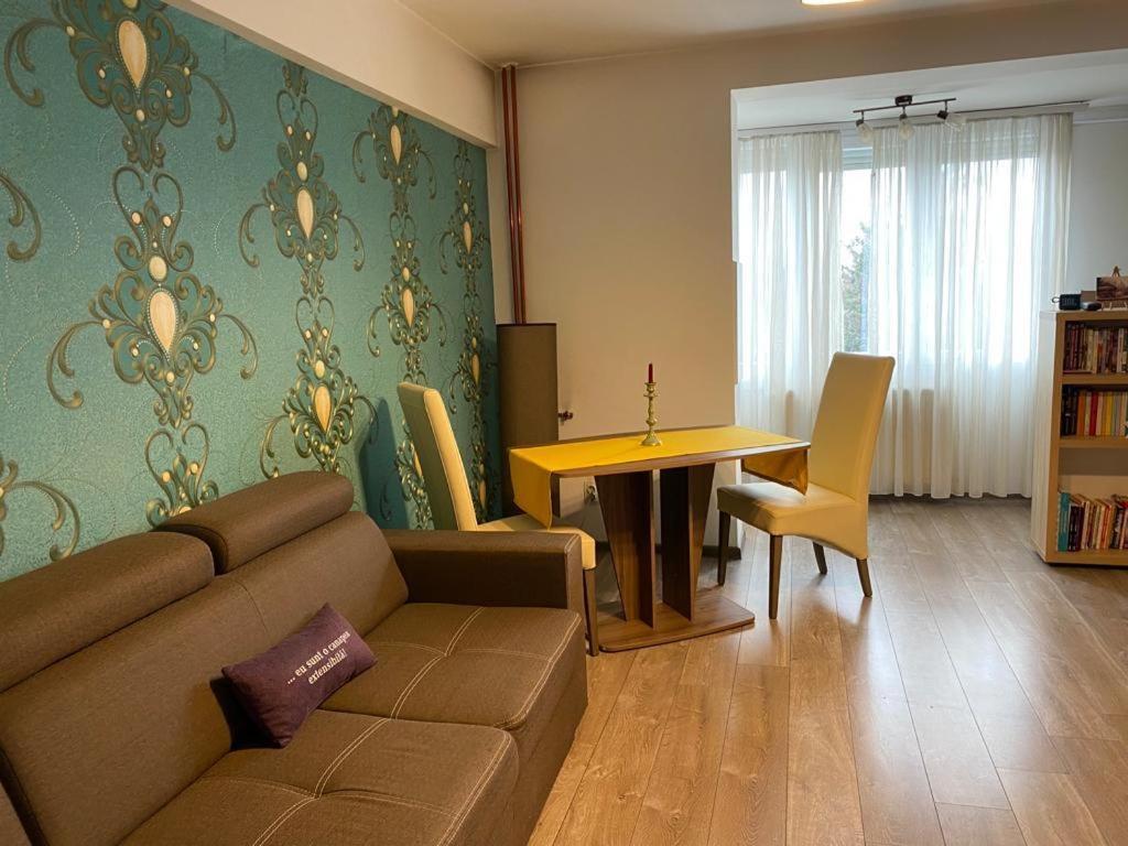 Central Cosy Apart Oradea 아파트 외부 사진