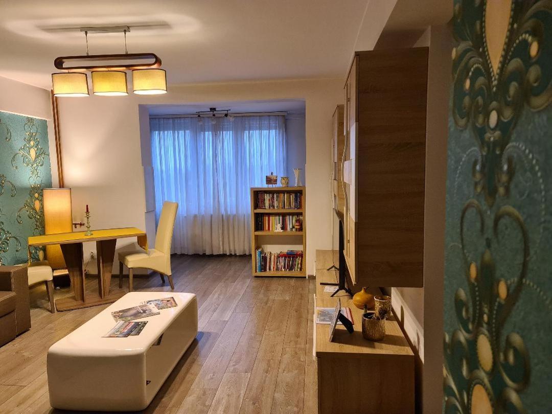 Central Cosy Apart Oradea 아파트 외부 사진